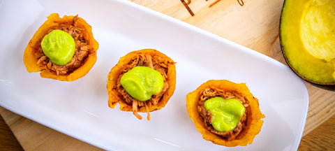 patacones con carne y guacamole